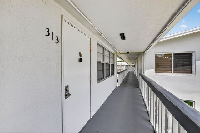 313 Durham Circle I, Deerfield Beach, FL 33442