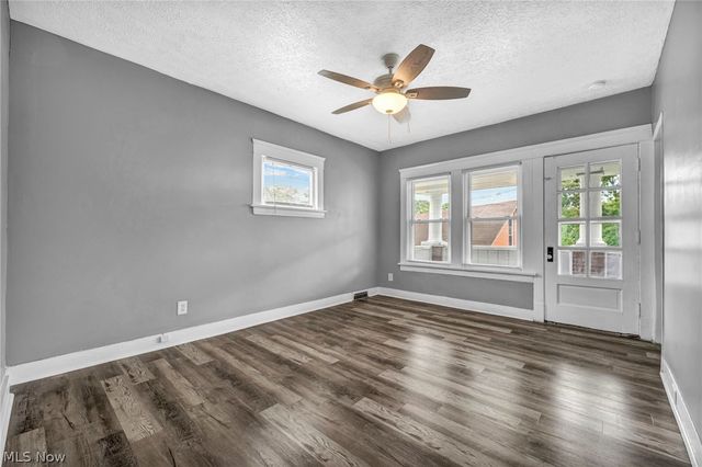 10111 Born Avenue, Cleveland, OH 44108