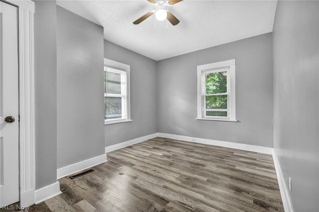 10111 Born Avenue, Cleveland, OH 44108