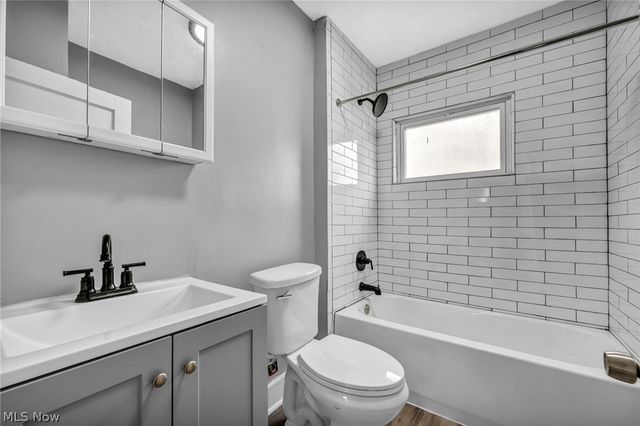 10111 Born Avenue, Cleveland, OH 44108