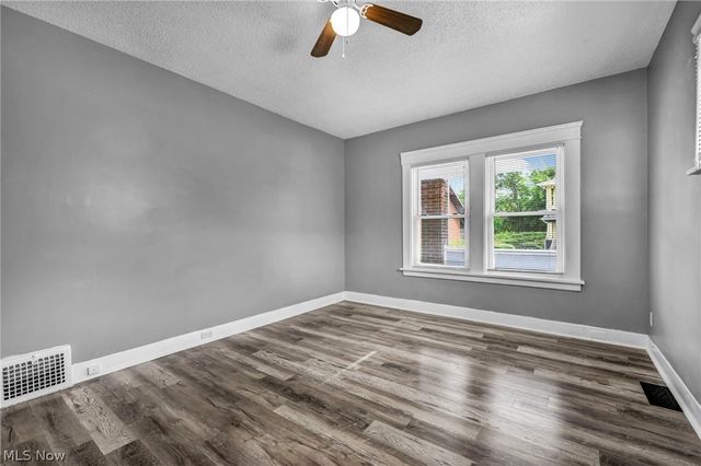 10111 Born Avenue, Cleveland, OH 44108