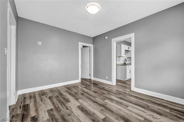 10111 Born Avenue, Cleveland, OH 44108