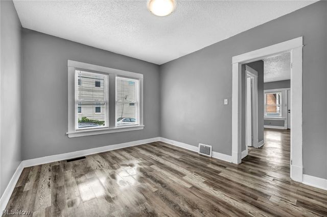 10111 Born Avenue, Cleveland, OH 44108