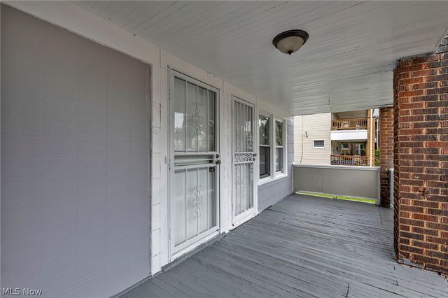 10111 Born Avenue, Cleveland, OH 44108