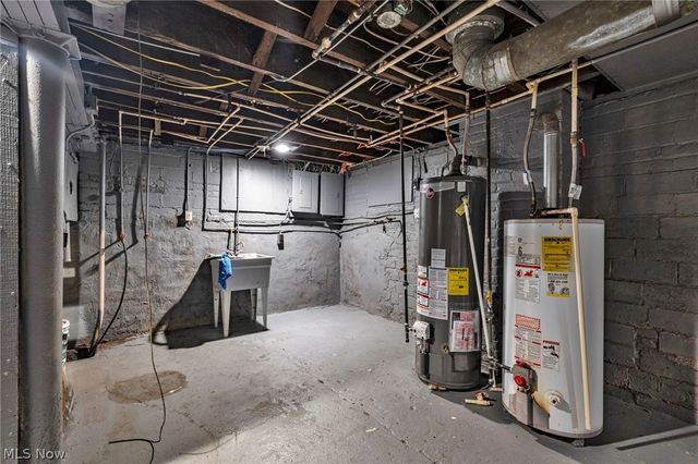 10111 Born Avenue, Cleveland, OH 44108