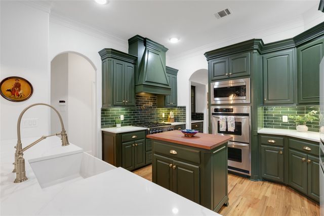 8300 Southridge Court, North Richland Hills, TX 76182