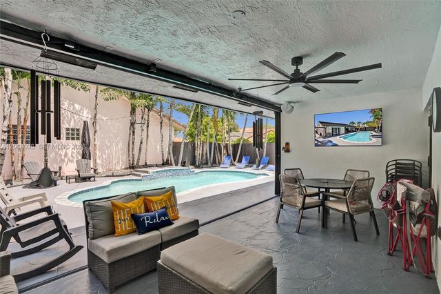 8971 NW 150th Terrace, Miami Lakes, FL 33018