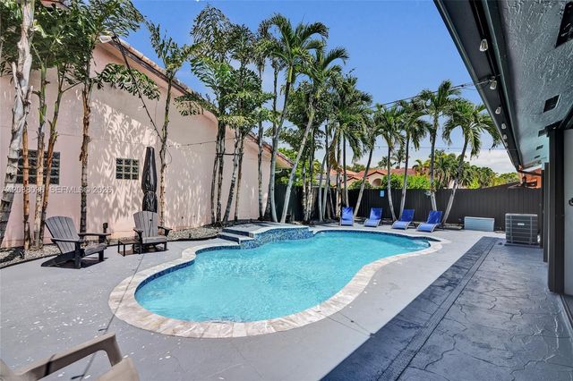 8971 NW 150th Terrace, Miami Lakes, FL 33018