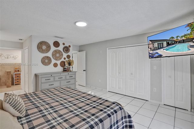 8971 NW 150th Terrace, Miami Lakes, FL 33018