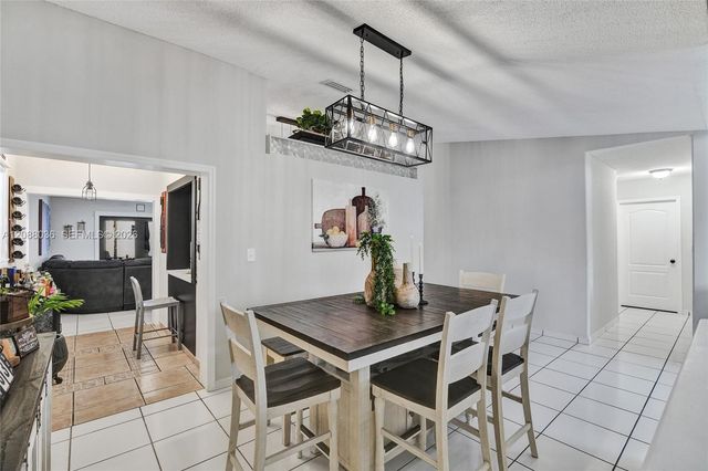 8971 NW 150th Terrace, Miami Lakes, FL 33018