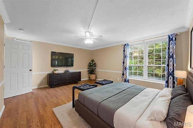 916 Claytonbrook Drive 1, Ballwin, MO 63011