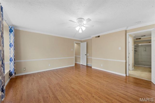 916 Claytonbrook Drive 1, Ballwin, MO 63011