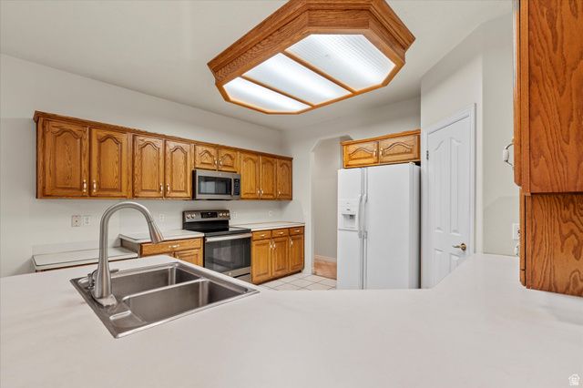 4385 N 350 W, Pleasant View, UT 84414