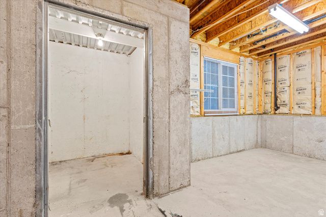 4385 N 350 W, Pleasant View, UT 84414