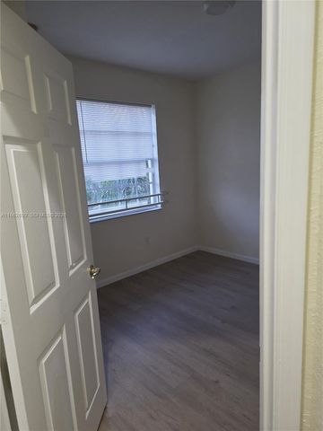 2584 SW 84th Terrace 101, Miramar, FL 33025