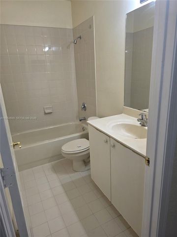 2584 SW 84th Terrace 101, Miramar, FL 33025