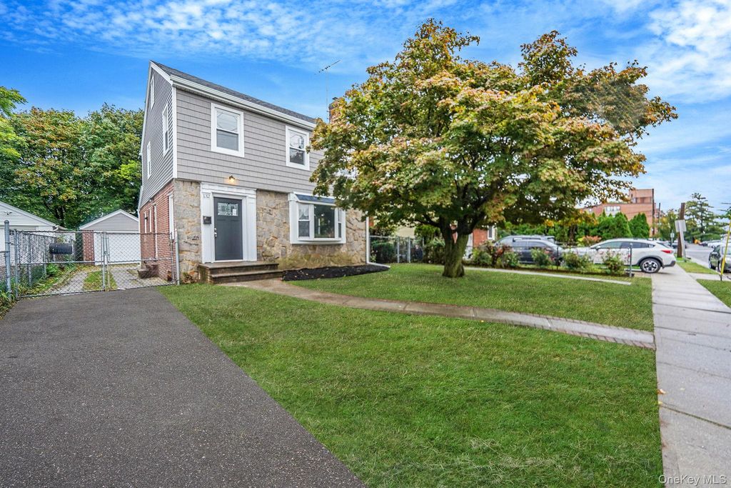 132 Duncan Road, Hempstead, NY 11550