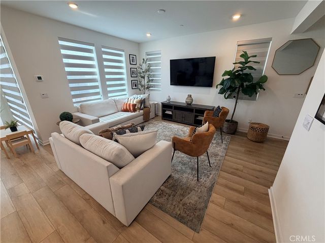 4012 Spring, Corona, CA 92883