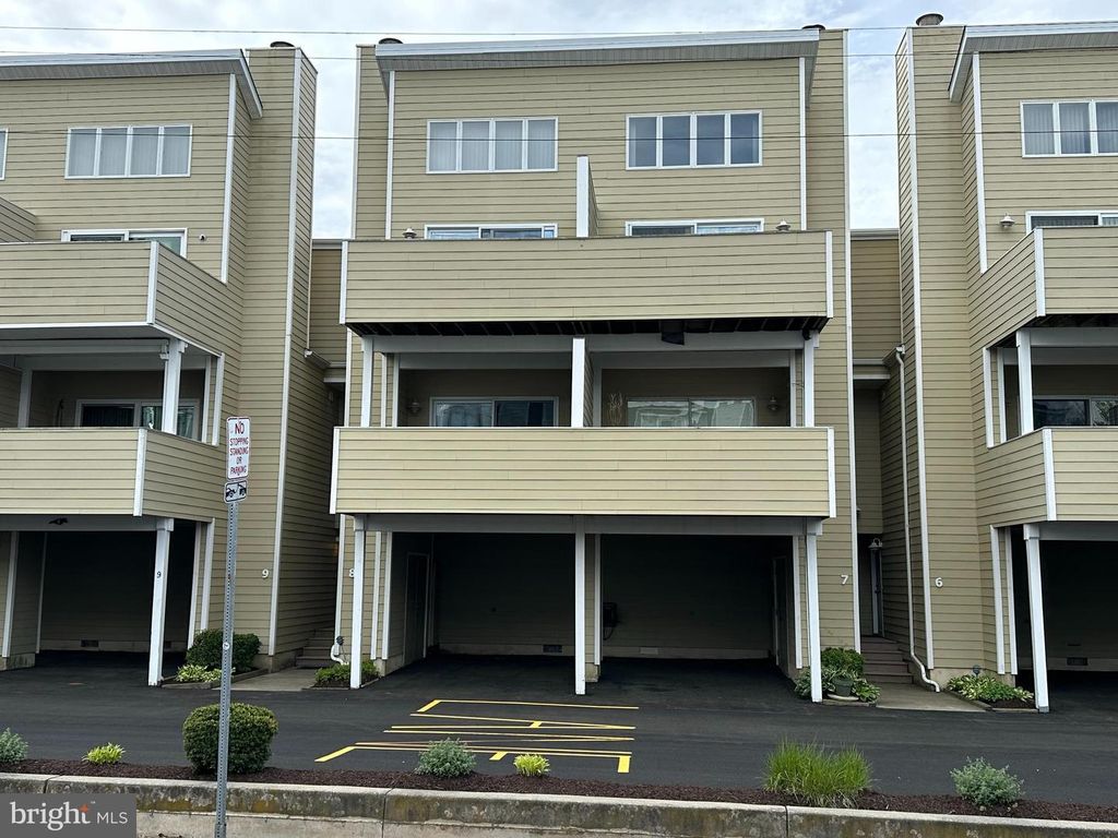 40118 N CAROLINA AVE, Fenwick Island, DE 19944