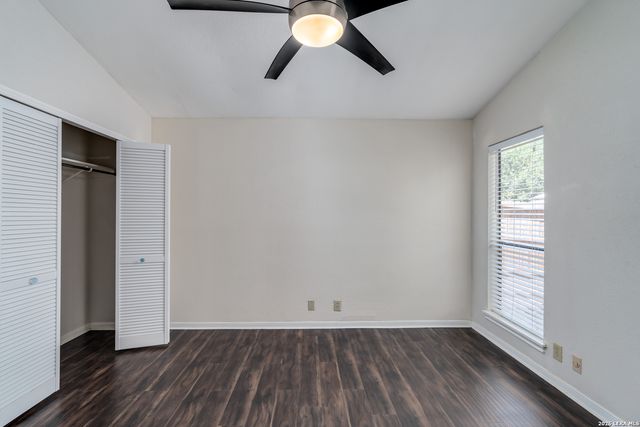 1406 Brook Run, San Antonio, TX 78232