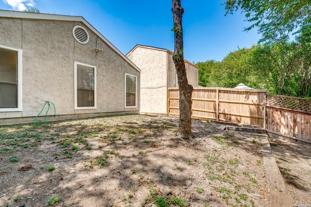 1406 Brook Run, San Antonio, TX 78232