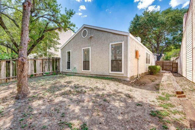 1406 Brook Run, San Antonio, TX 78232