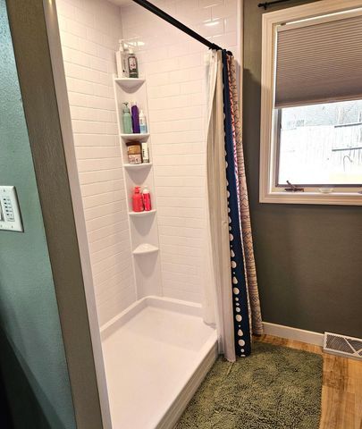 1510 E Wisconsin AVENUE, Little Chute, WI 54140