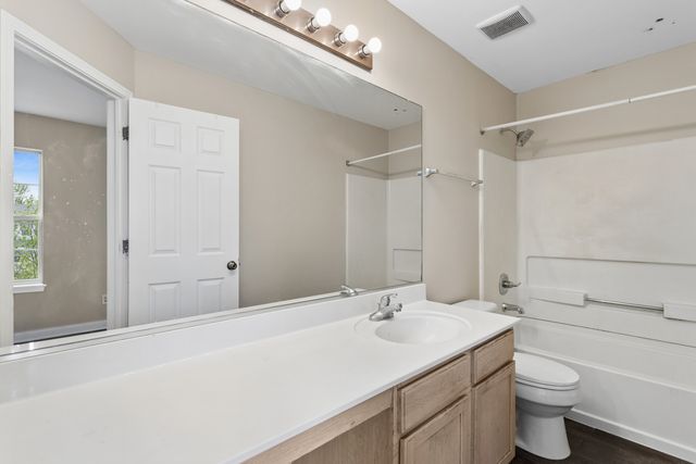 21523 Franklin Circle 21523, Plainfield, IL 60544