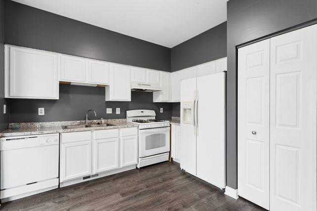 21523 Franklin Circle 21523, Plainfield, IL 60544