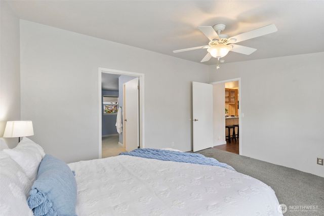 789 NE Reeds Meadow Lane, Bremerton, WA 98311
