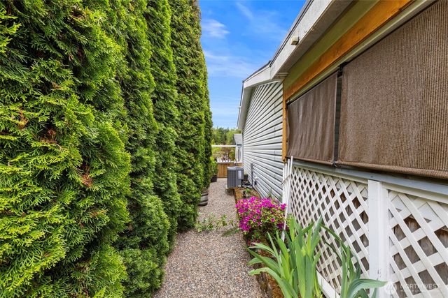 789 NE Reeds Meadow Lane, Bremerton, WA 98311