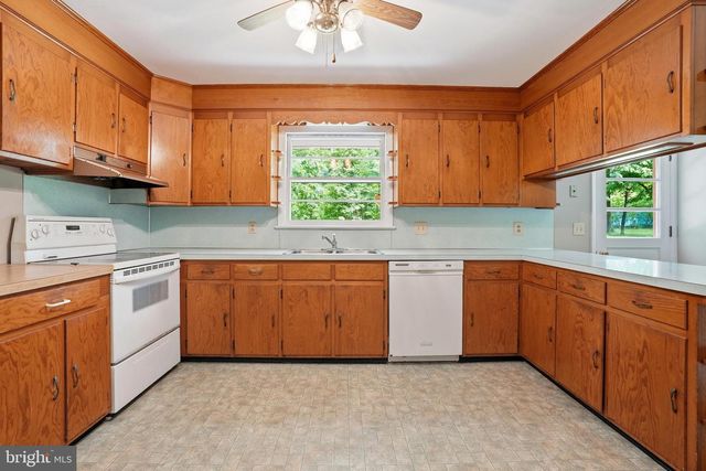 486 DERSTINE RD, Hatfield, PA 19440