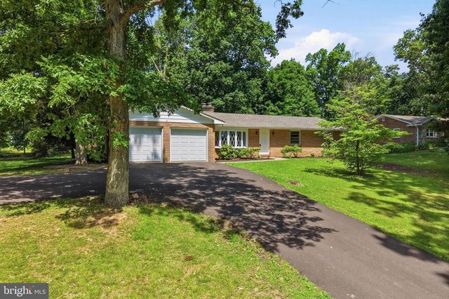 486 DERSTINE RD, Hatfield, PA 19440
