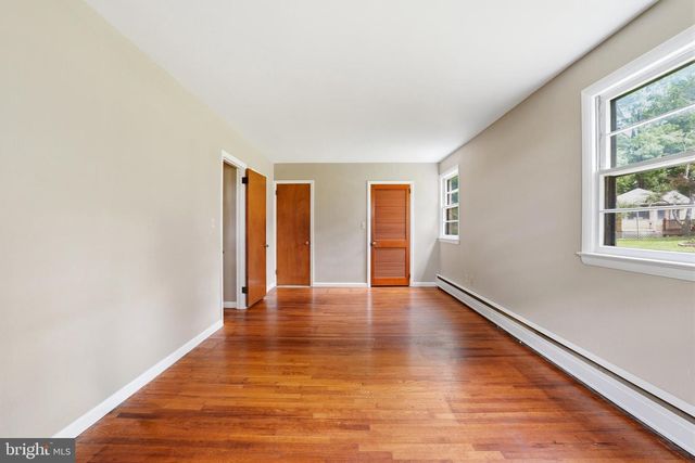 486 DERSTINE RD, Hatfield, PA 19440