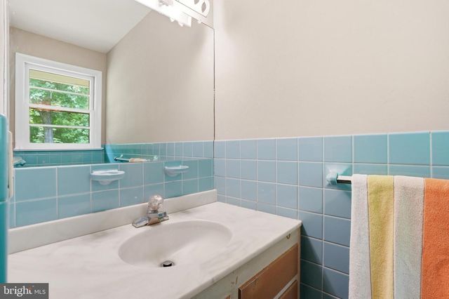 486 DERSTINE RD, Hatfield, PA 19440