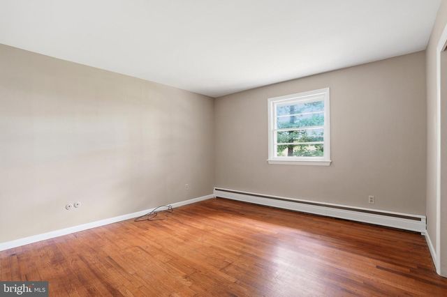 486 DERSTINE RD, Hatfield, PA 19440