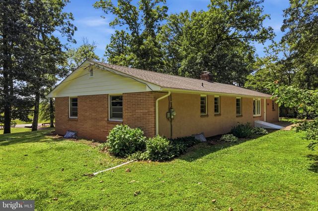 486 DERSTINE RD, Hatfield, PA 19440