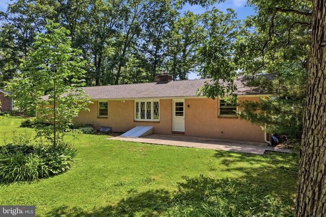 486 DERSTINE RD, Hatfield, PA 19440