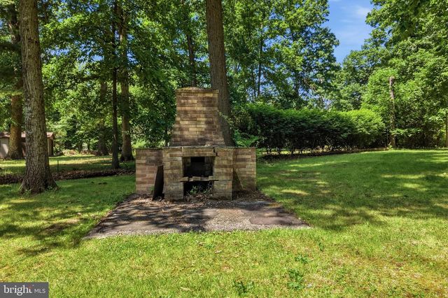 486 DERSTINE RD, Hatfield, PA 19440