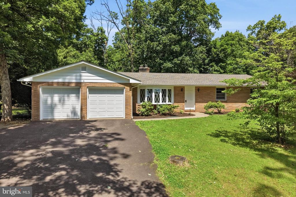 486 DERSTINE RD, Hatfield, PA 19440