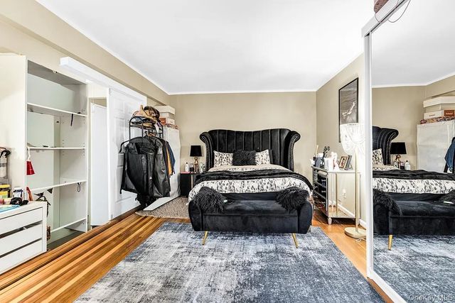 2 W End Avenue 5N, Brooklyn, NY 11235