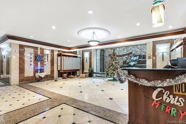 2 W End Avenue 5N, Brooklyn, NY 11235