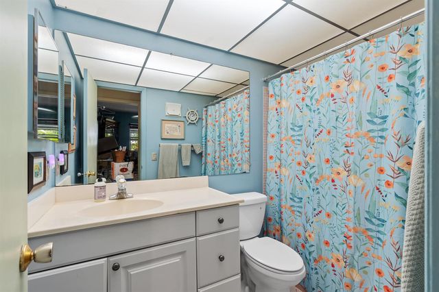 2017 SW Golf Lane 113, Boynton Beach, FL 33426