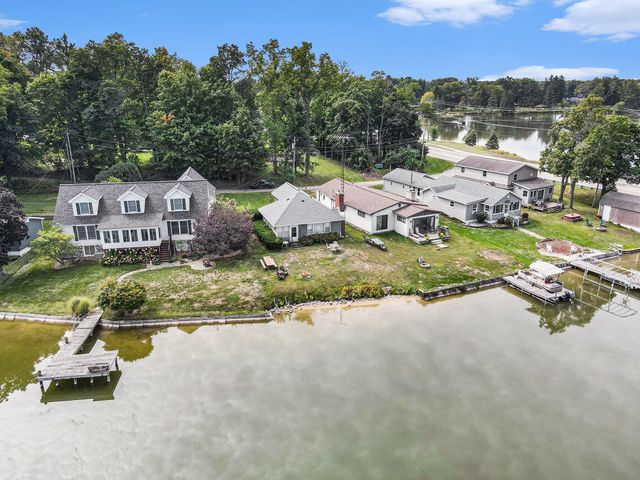 51361 Summit Street, Paw Paw Twp, MI 49079