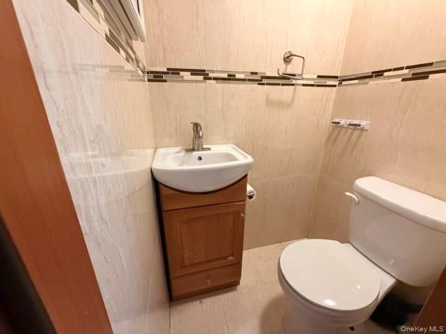 150-06 78th Road, Kew Garden Hills, NY 11367