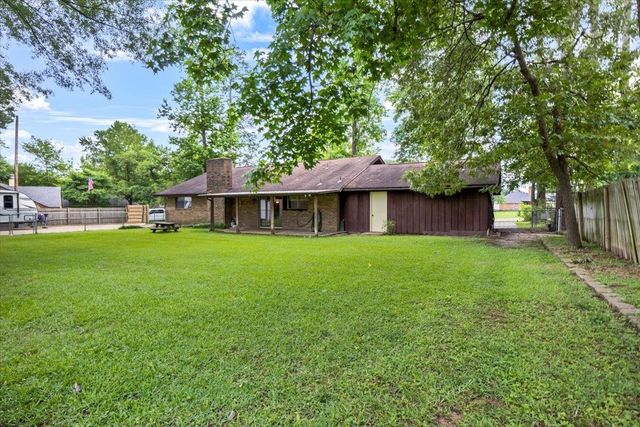 10462 County Road 1265, Flint, TX 75762