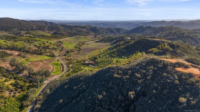 555 Calle Jardin 1, Temecula, CA 92590