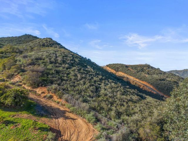 555 Calle Jardin 1, Temecula, CA 92590