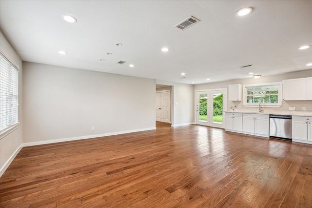 2006 Du Barry Lane, Houston, TX 77018