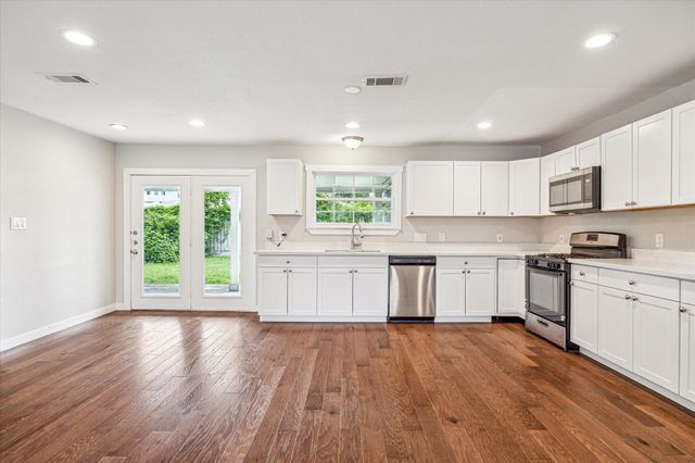 2006 Du Barry Lane, Houston, TX 77018